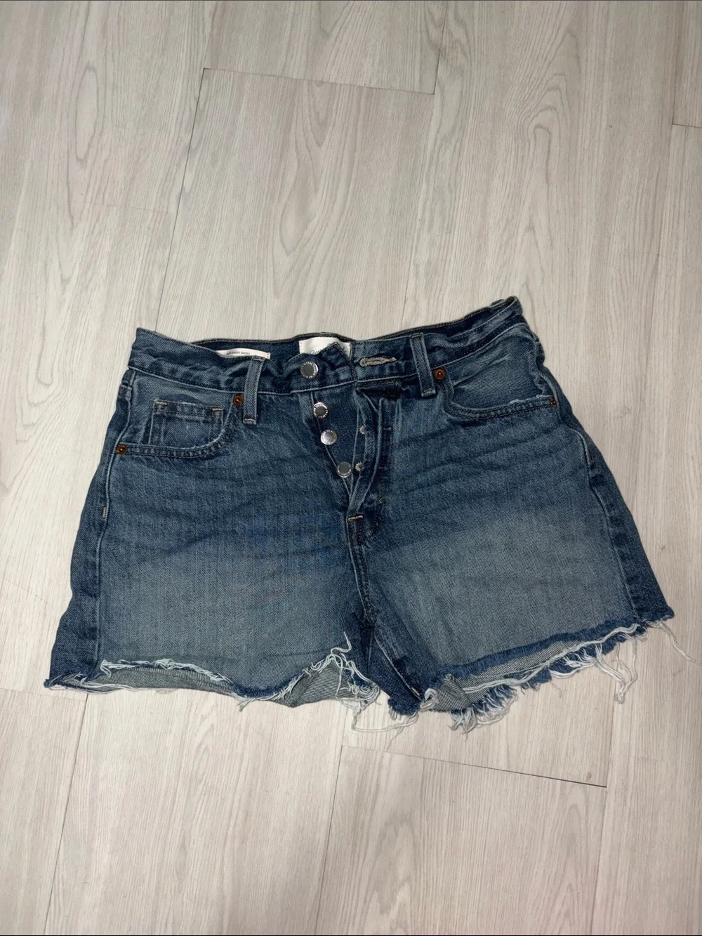 UNIVERSAL THREAD Women’s 90’s Baggy Denim Cutoff Shorts size 2